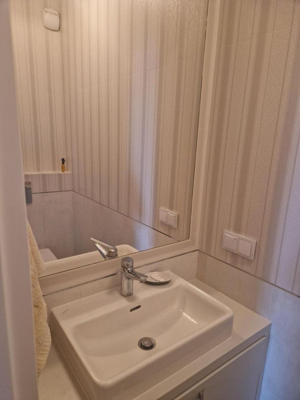 Chopin Airport Apartments Varşova Dış mekan fotoğraf